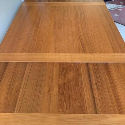 Drawleaf Table with 4 Craftsman-style chairs