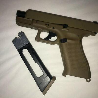 Umarex Glock G5 19X blowback CO2 cal.177 Coyote color