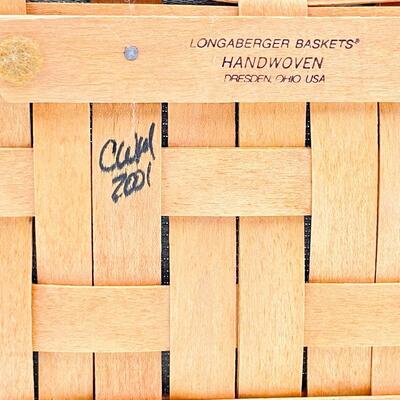 LONGABERGER 2001 SMALL TWO-HANDLED BASKET