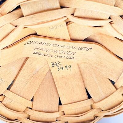 LONGABERGER 1999 TREE TRIMMING â€œPEPPERMINTâ€ BASKET