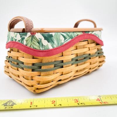 LONGABERGER 2002 TREE TRIMMING â€œTREATSâ€ BASKET W/ LID