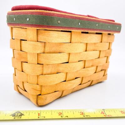 LONGABERGER 2004 â€œHOLIDAY HELPERâ€ BASKET