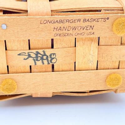 LONGABERGER 1998 â€œLITTLE JOYâ€ BASKET