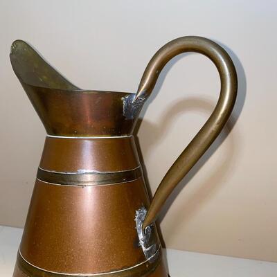 #125 Beautiful Lot Of Home Accents