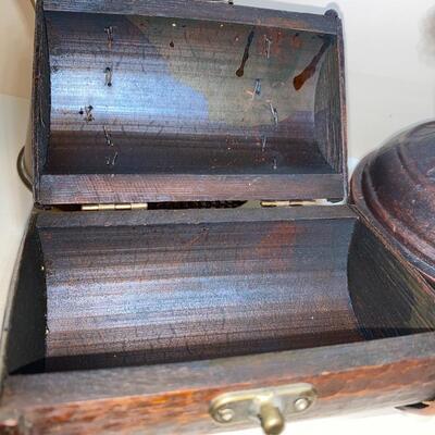 #125 Beautiful Lot Of Home Accents