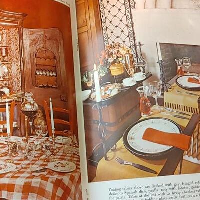 #131 Iron Skillets & More Good Ol' Country Items 