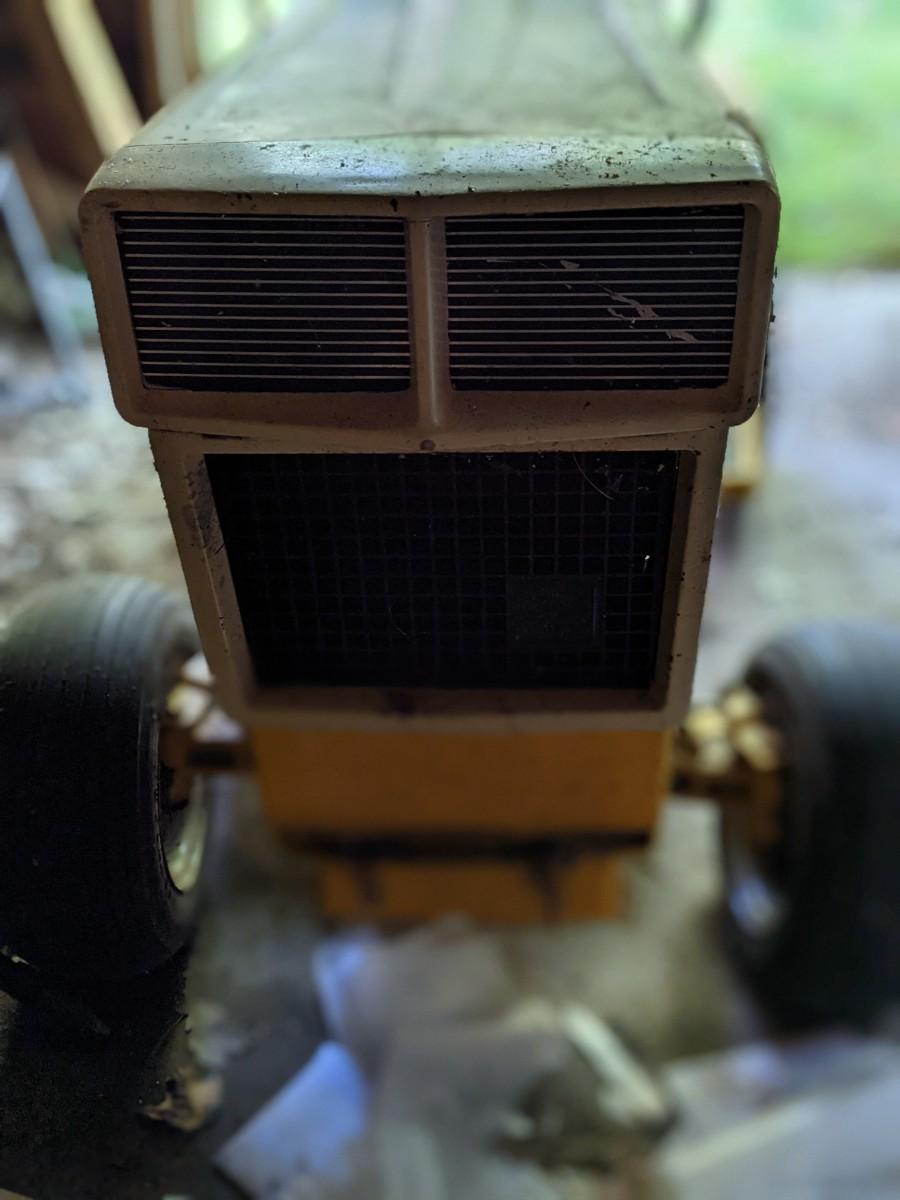 Cub Cadet 108 lawn tractor A work Horse!