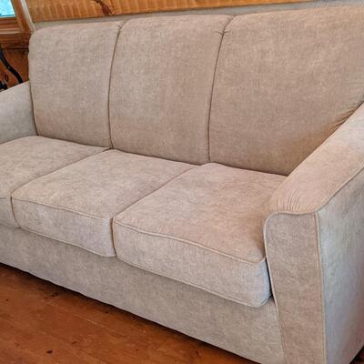 Fantastic condition Flexsteel Hide a bed
