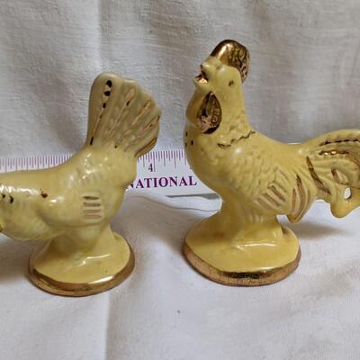 Chicken salt and pepper shakers, just a must