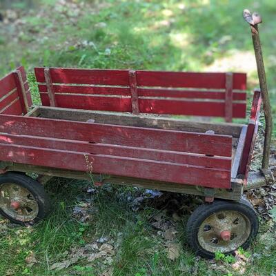 Wonderful red wagon
