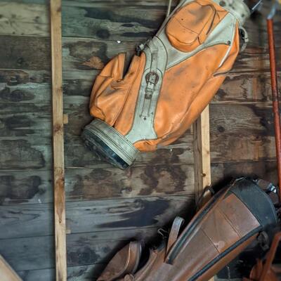 Vintage golf bags, love the orange!
