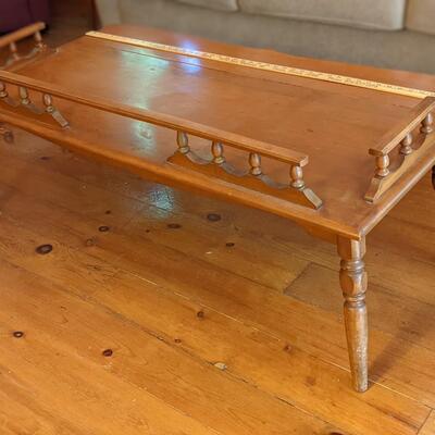 Vintage super cool coffee table in fantastic shape