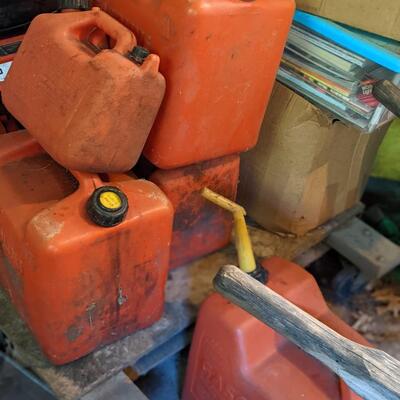 Set of gas containers
