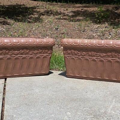 #136 Garden Lite Fiberstone Planters 