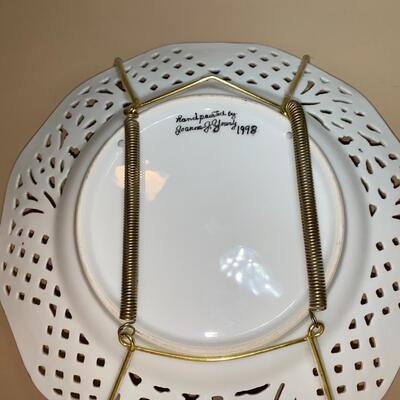 #138 Feminine Porcelain Goodies 