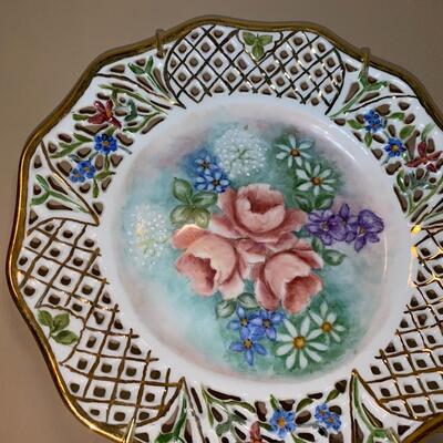 #138 Feminine Porcelain Goodies 