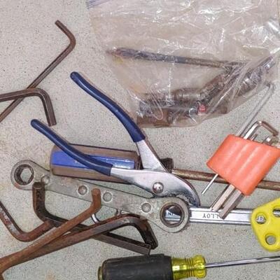 #149 Green Tool Box & Great Contents