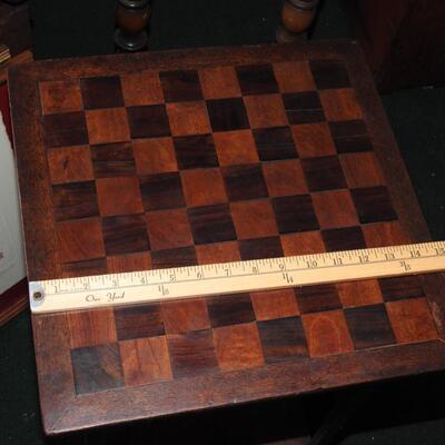 Chess/Checkers game table