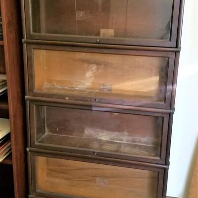 Lot #192  Antique Barrister Style Bookcase - 4 Shelves