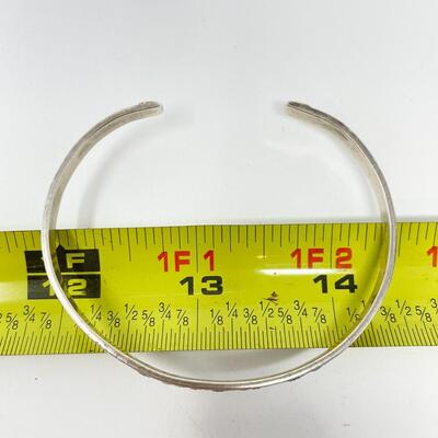 STERLING SILVER BRAIDED DESIGN BANGLE