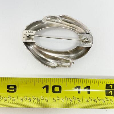 STERLING SILVER OVAL BROOCH