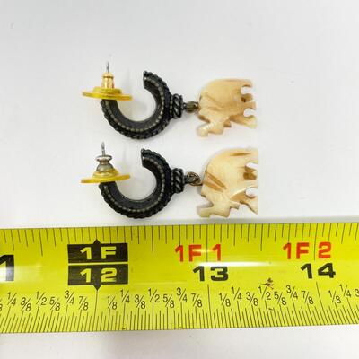 GIRAFFE, ELEPHANT, AND FROG EARRINGS