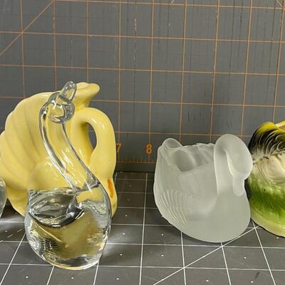 #141 Collection of Swans (5)  - Glass and Ceramic 