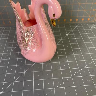 #146 PINK Swan 60' Calif. Pottery 