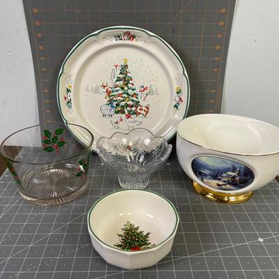 #154 Christmas Serving Dishes