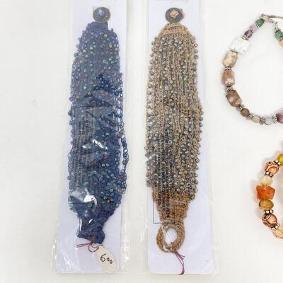 ASSORTED BEADED BRACELET BUNDLE