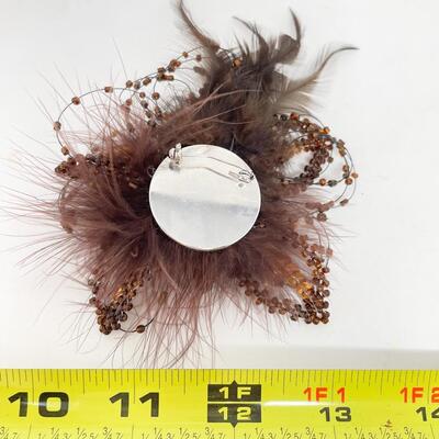 BROWN SEQUIN FEATHER PIN/BROOCH