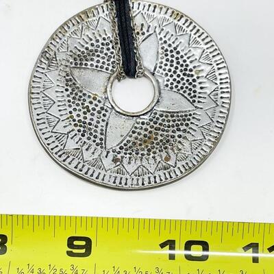 CHICOâ€™S SILVER MEDALLION NECKLACE