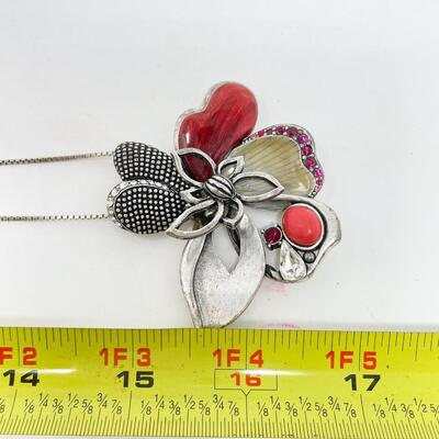 CHICOâ€™S RED AND SILVER TONED FLORAL NECKLACE