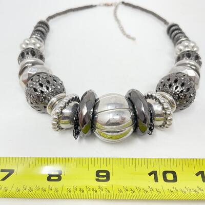 BLACK AND SILVER BEADED NECKLACE