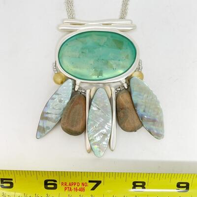 CHICOâ€™S SILVER TONED & MOTHER OF PEARL PENDANT NECKLACE