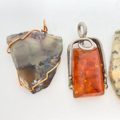 STONE AND GLASS NECKLACE PENDANT BUNDLE