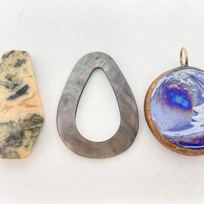 STONE AND GLASS NECKLACE PENDANT BUNDLE