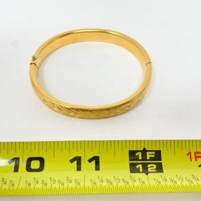 GOLD-TONED BRACELET BUNDLE