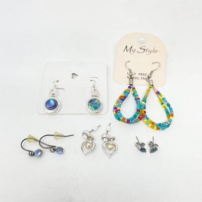 ASSORTED BLUE & SILVER TONED EARRINGS