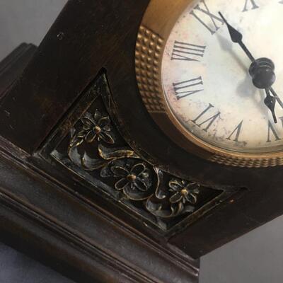 Wood Mantle clock 