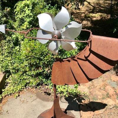 Rustic Yard Art With Arrow And Pinwheel. Local pick up only in Auburn, CA.
