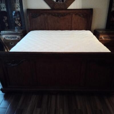 Queen Bed Set