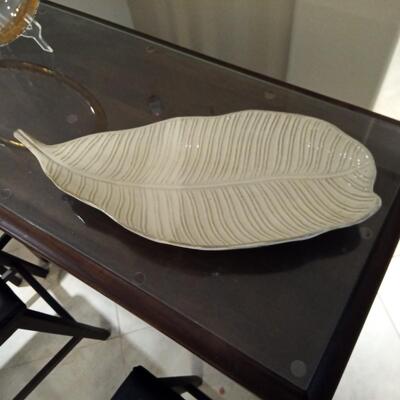 Fig Leaf Plate