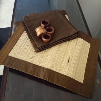 Placemats and Napkin Rings