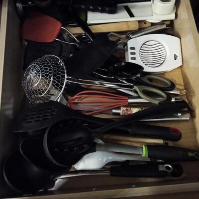 Drawer Lot of Utencils