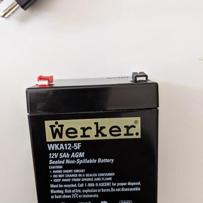 Sealed non-spillable battery