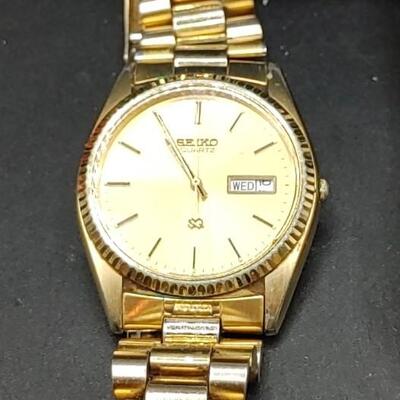 #166 ( 3) Vintage Seiko Watches