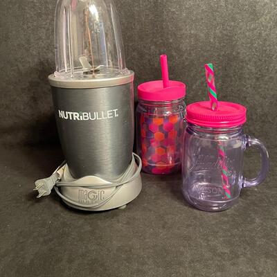 Lot 21  NutriBullet and smoothie Glasses