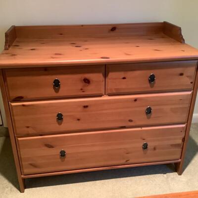 124 Pine Four Drawer Dresser