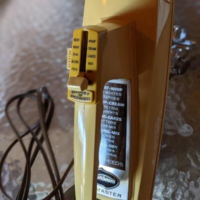 Sunbeam hand mixer, amazing shape